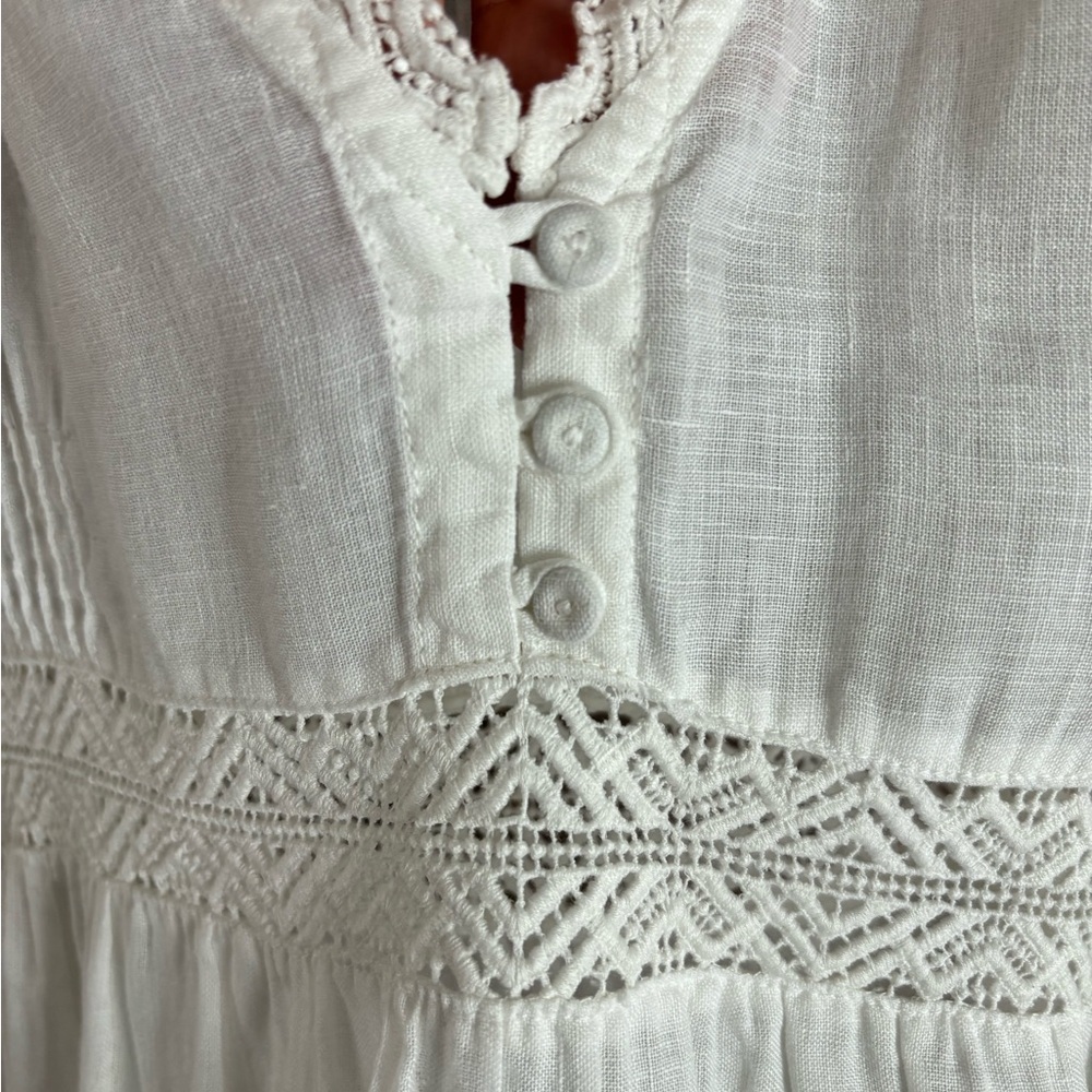 Sleeveless White Maxi Dress with Lace Trim - Picture 4 of 13